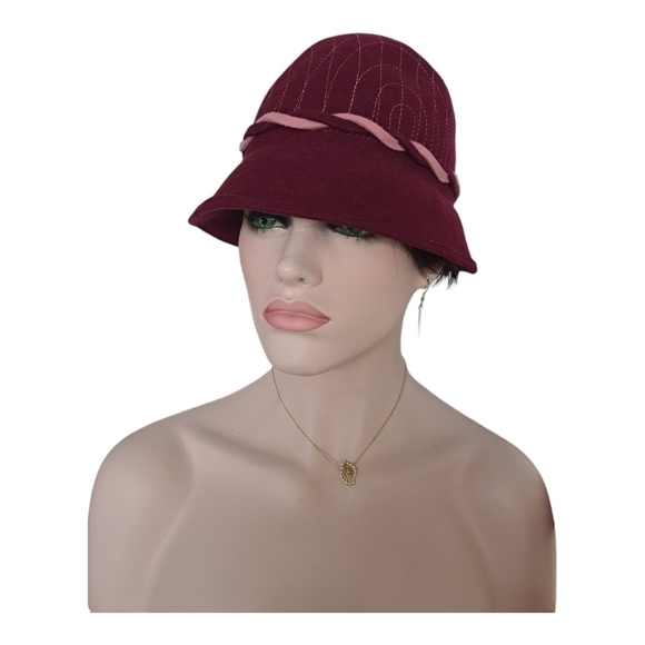 Vintage wool hat Made in England Circumference approx 21.5" Burgundy and pink - Picture 9 of 16